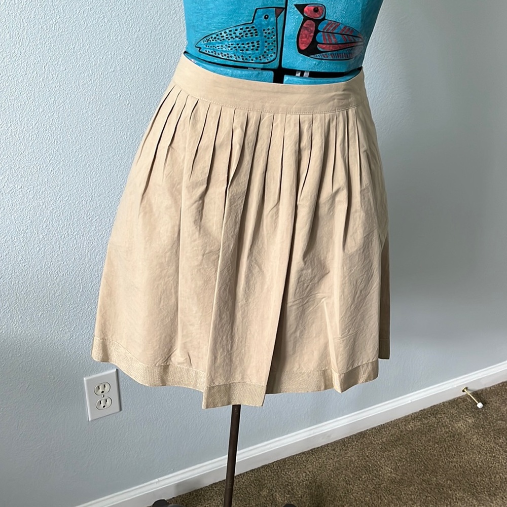 Tan Banana Republic skirt